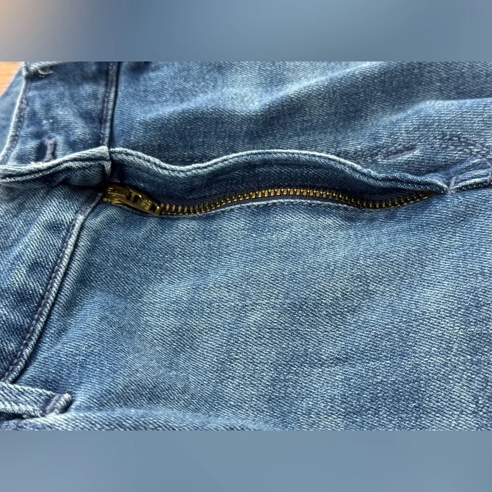 Women’s Old Navy Mid-Rise Wow Boot Cut Jeans, Size 10 Tall, Comfortable Fit - Picture 5 of 14